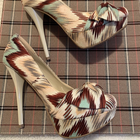 Fabric high heels size 6 - Picture 4 of 9